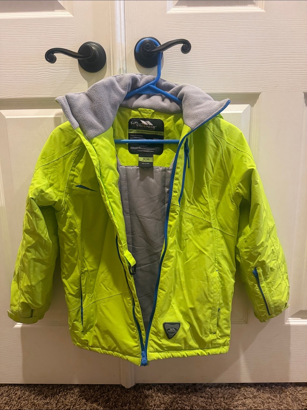 Trespass Kids High-Visibility Lime Green Hooded Puffer Jacket
